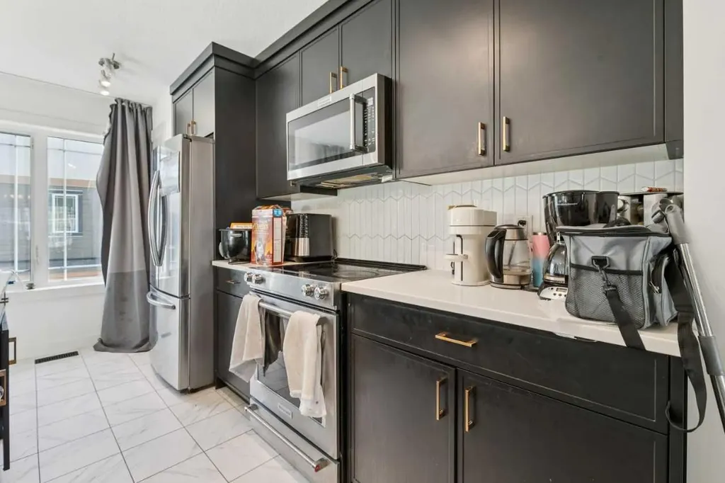 277 Auburn Meadows Drive SE Calgary AB T3M2S1