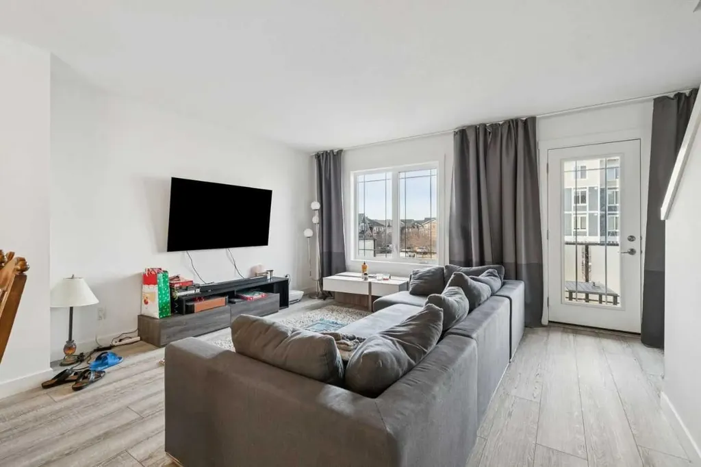 277 Auburn Meadows Drive SE Calgary AB T3M2S1