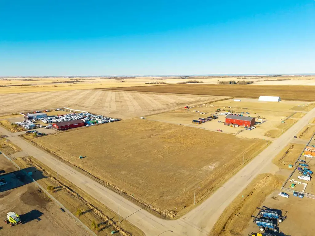 204 - 32580 Range Road 11 Rural Mountain View County AB T4H 4N4