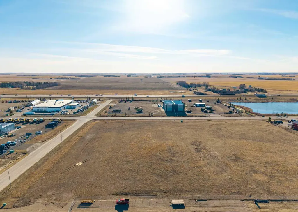 204 - 32580 Range Road 11 Rural Mountain View County AB T4H 4N4