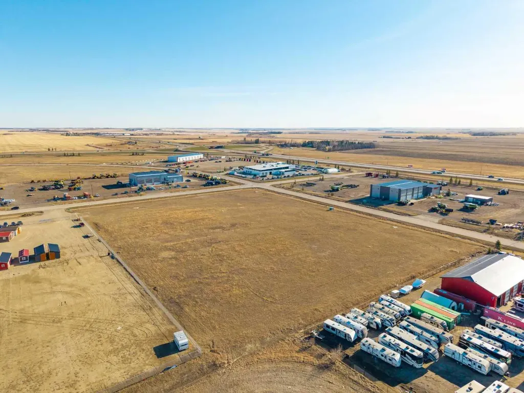 204 - 32580 Range Road 11 Rural Mountain View County AB T4H 4N4