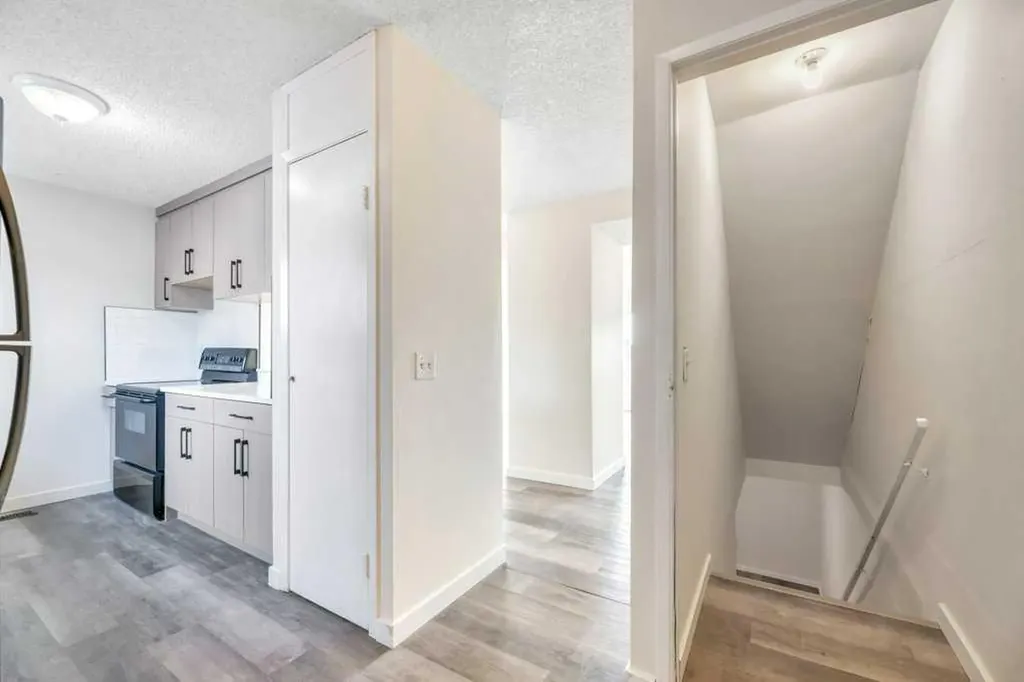 131 Templehill Drive NE Calgary AB T2Y 4T1