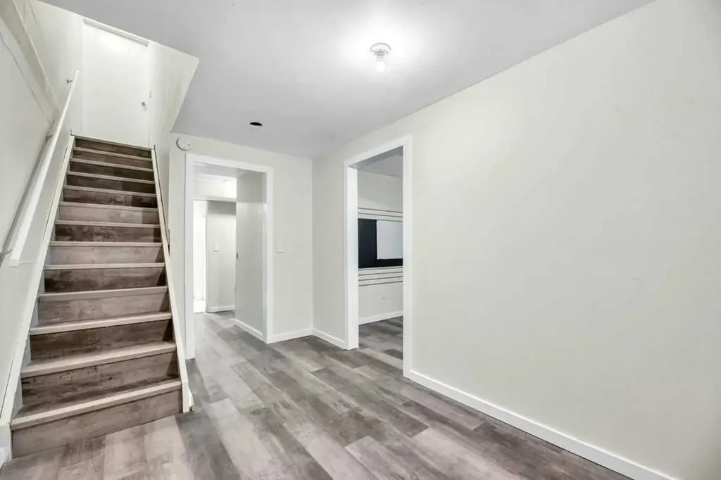131 Templehill Drive NE Calgary AB T2Y 4T1