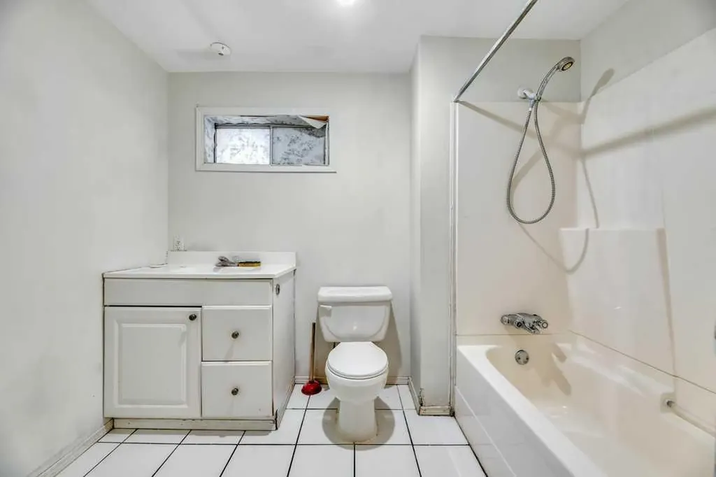 131 Templehill Drive NE Calgary AB T2Y 4T1