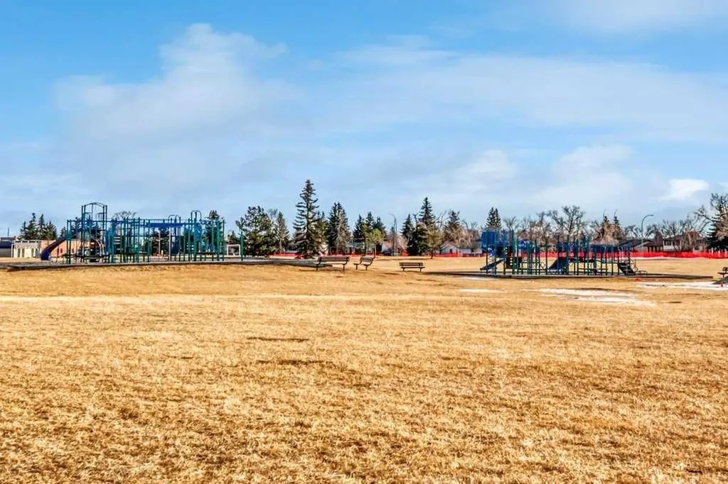 131 Templehill Drive NE Calgary AB T2Y 4T1