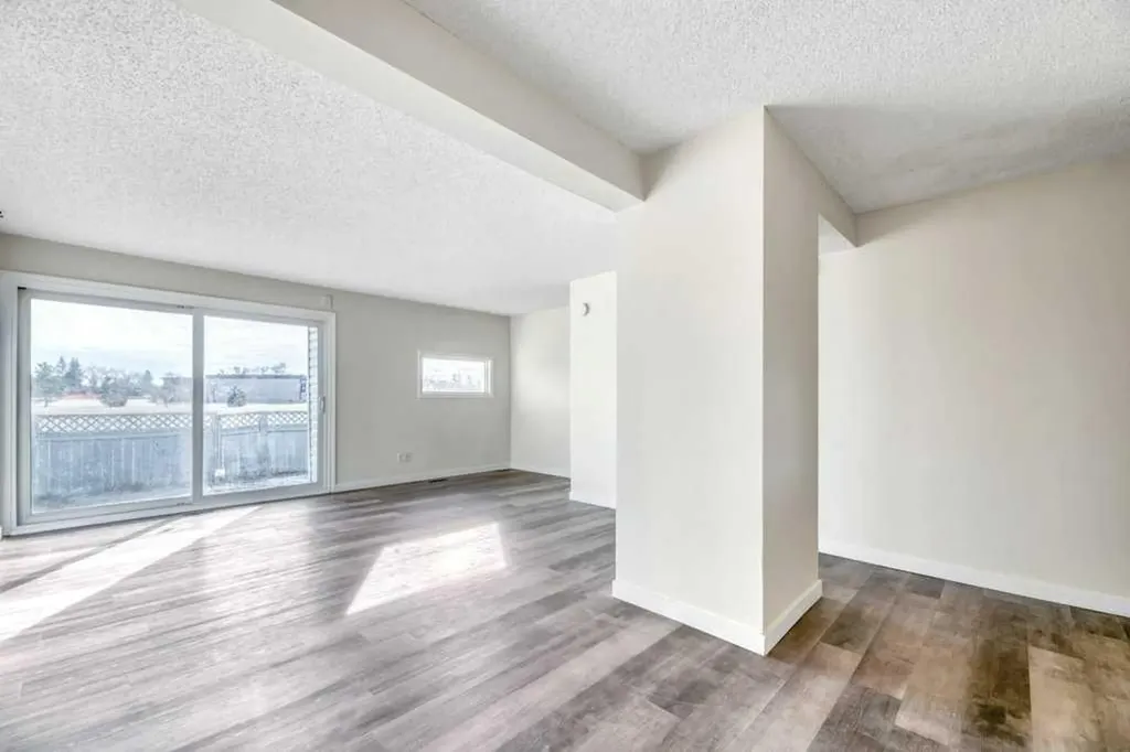 131 Templehill Drive NE Calgary AB T2Y 4T1