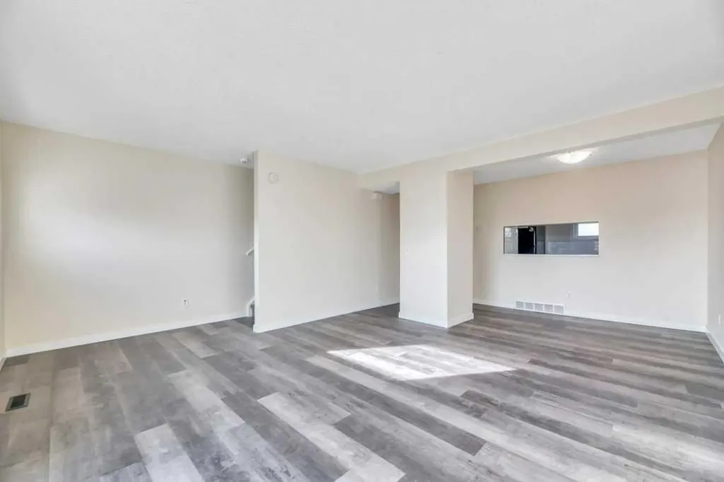 131 Templehill Drive NE Calgary AB T2Y 4T1