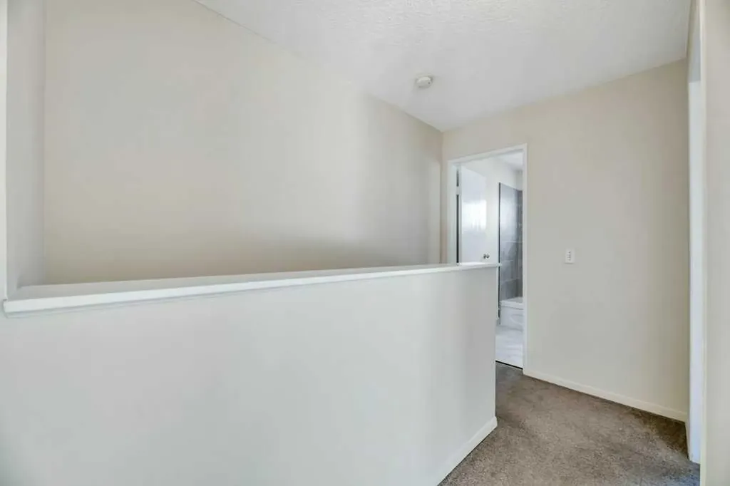 131 Templehill Drive NE Calgary AB T2Y 4T1