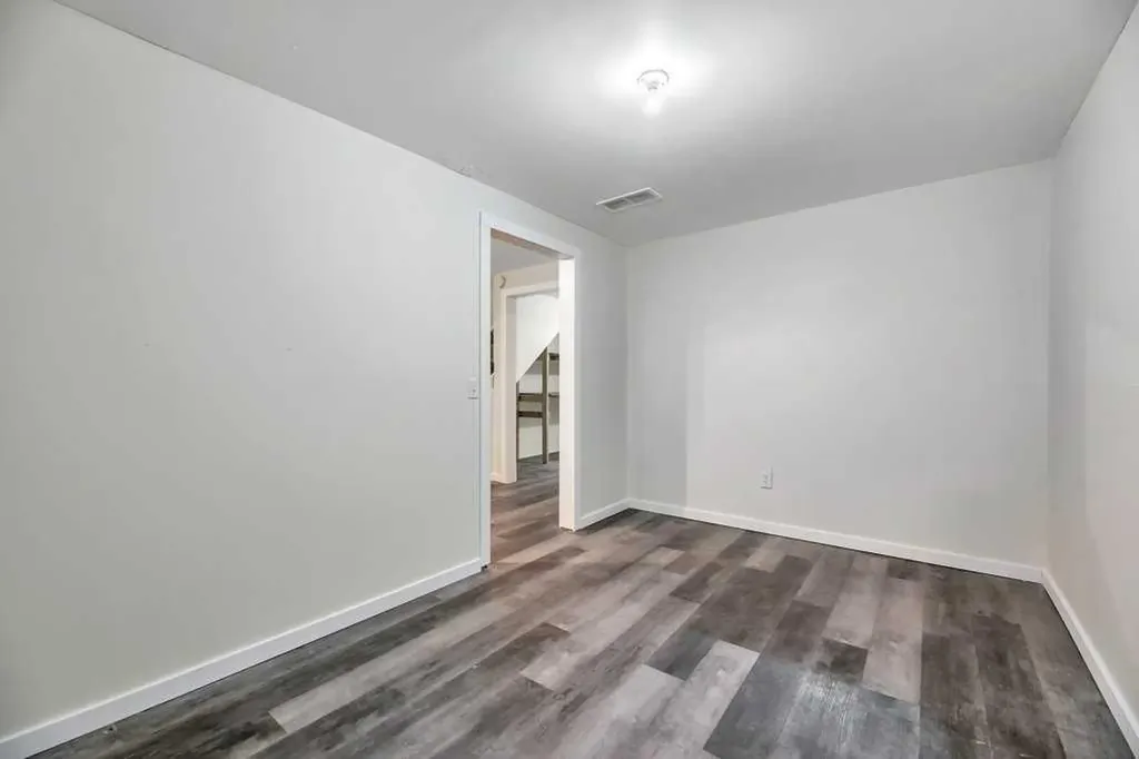131 Templehill Drive NE Calgary AB T2Y 4T1