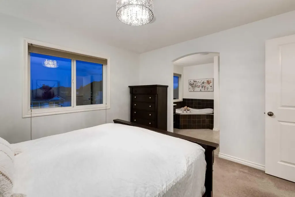 29 Cranleigh Park SE Calgary AB T3M1H3