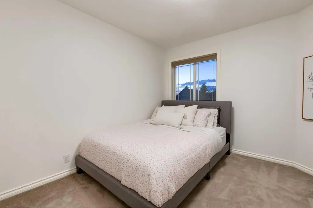 29 Cranleigh Park SE Calgary AB T3M1H3