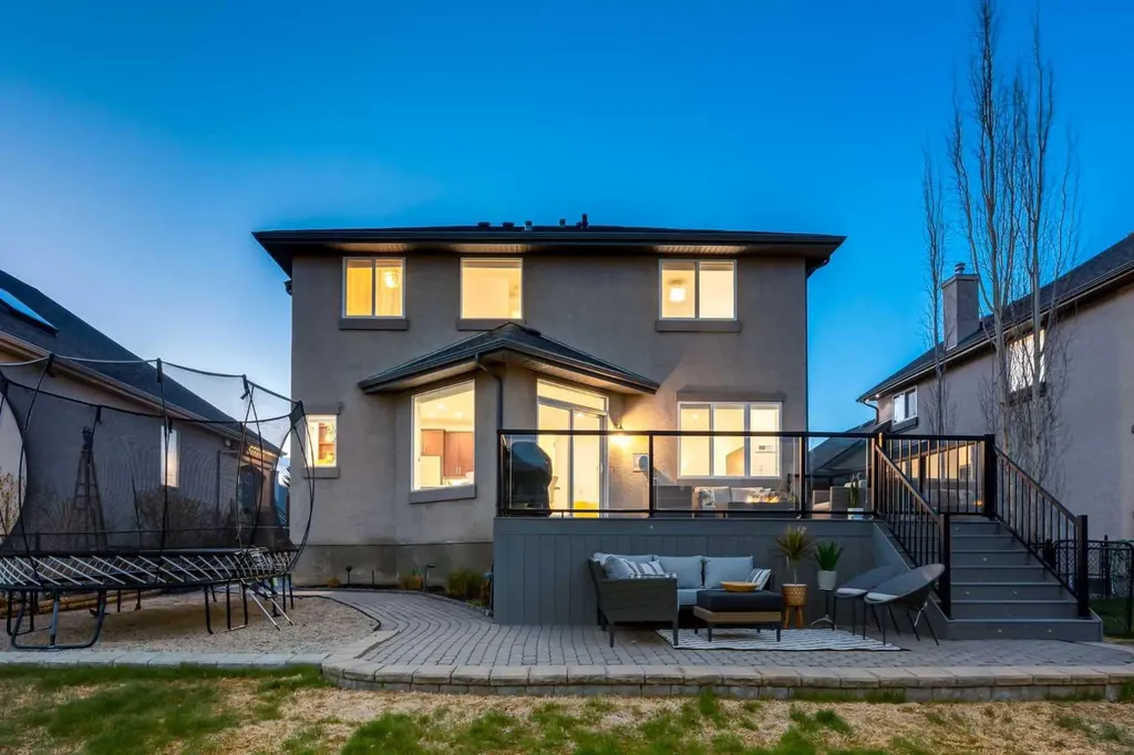 29 Cranleigh Park SE Calgary AB T3M1H3