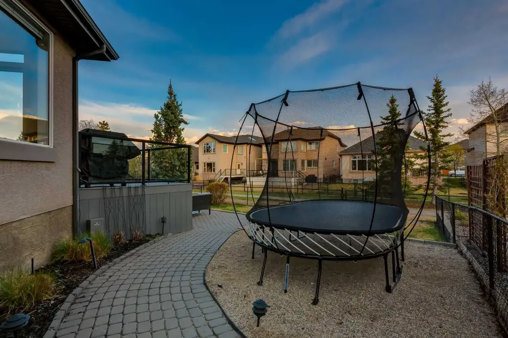 29 Cranleigh Park SE Calgary AB T3M1H3