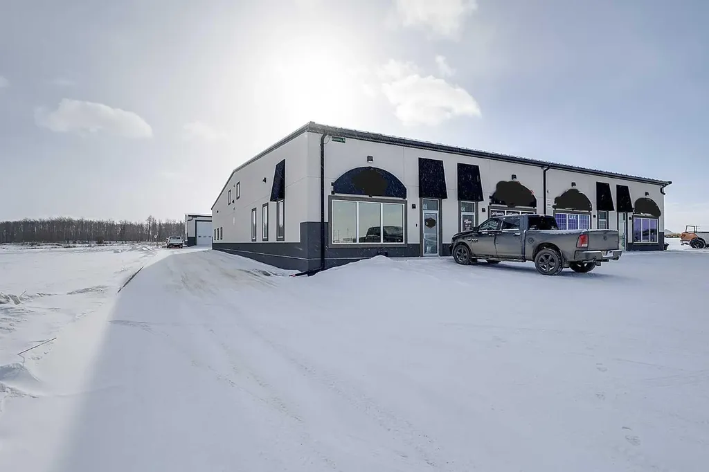 105 303a Larch Close Rural Red Deer County AB T4E 1B4