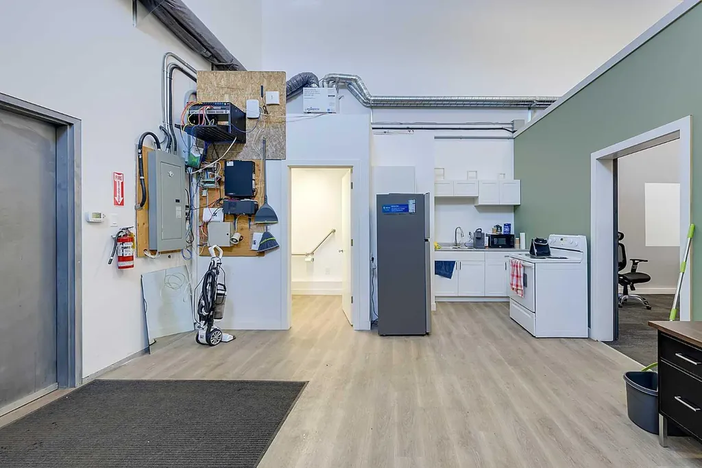 105 303a Larch Close Rural Red Deer County AB T4E 1B4