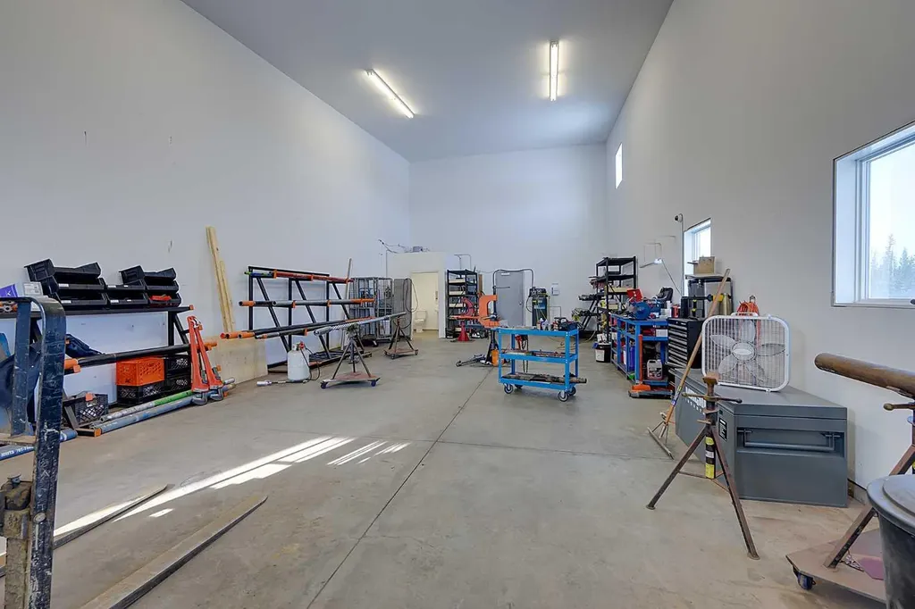 105 303a Larch Close Rural Red Deer County AB T4E 1B4