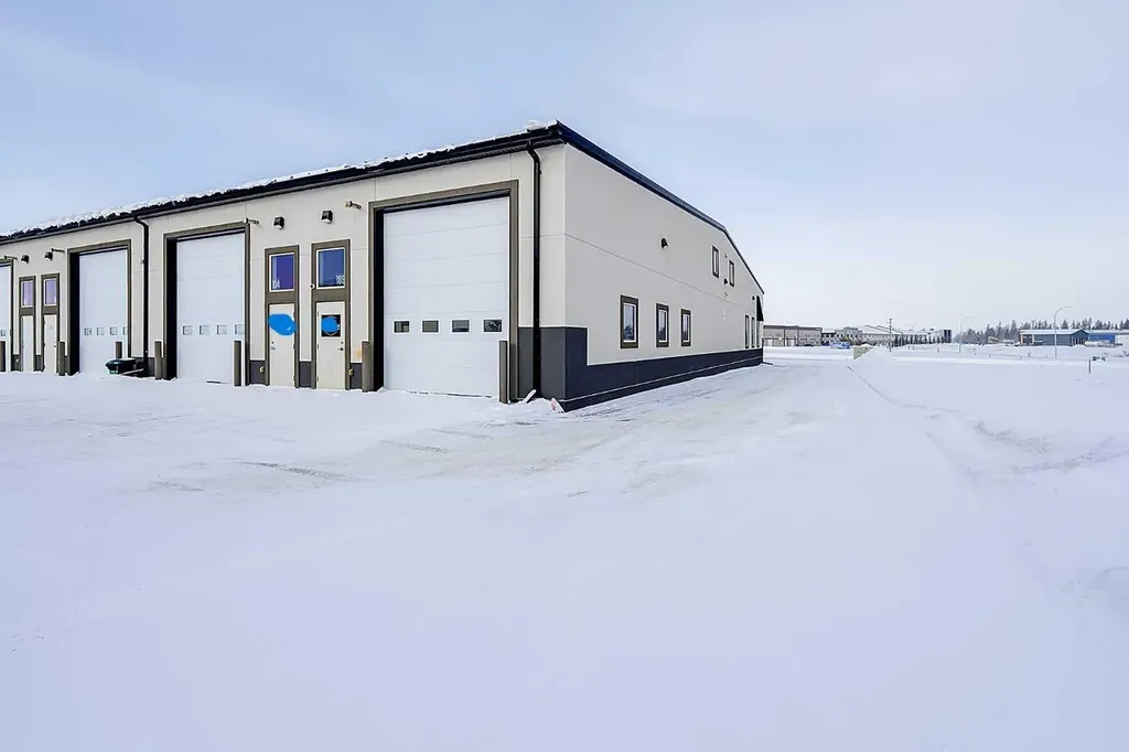 105 303a Larch Close Rural Red Deer County AB T4E 1B4