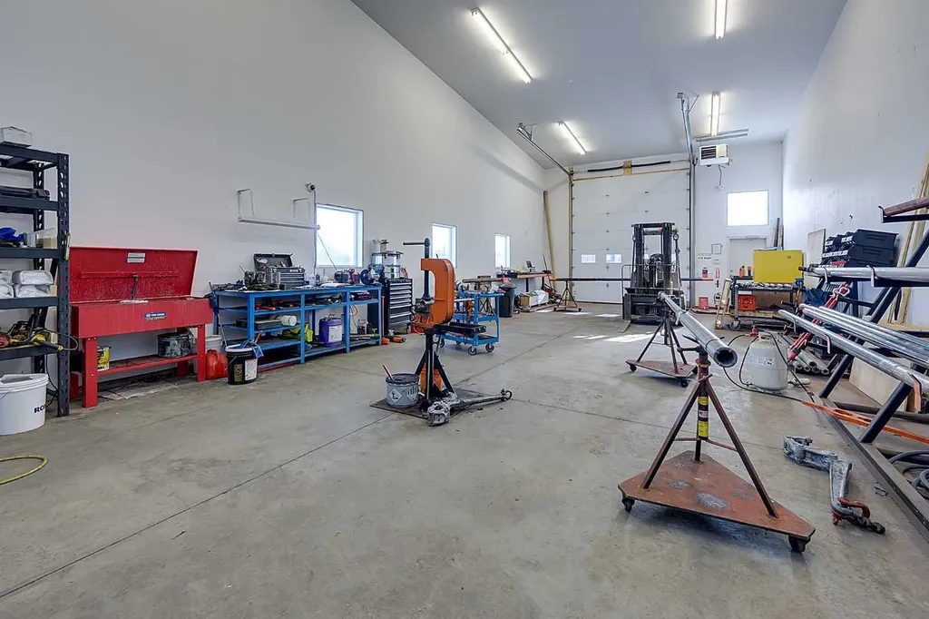 105 303a Larch Close Rural Red Deer County AB T4E 1B4