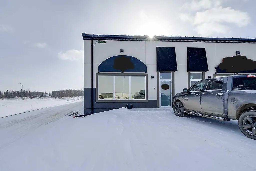 105 303a Larch Close Rural Red Deer County AB T4E 1B4