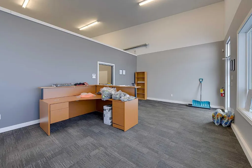105 303a Larch Close Rural Red Deer County AB T4E 1B4