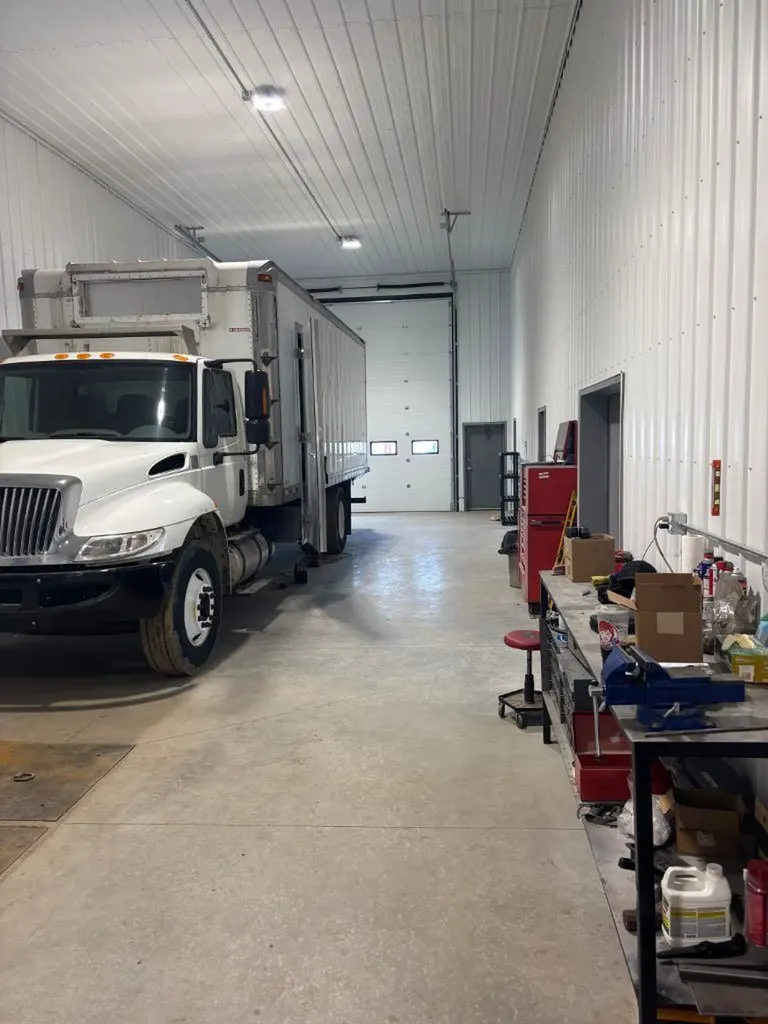 47017 21 Highway Rural Camrose County AB t4v2m9