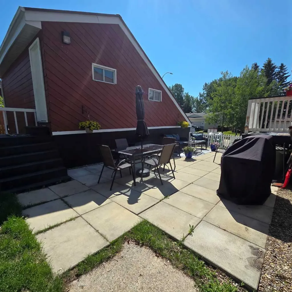 1401 54 Street Edson AB T7E 1H5
