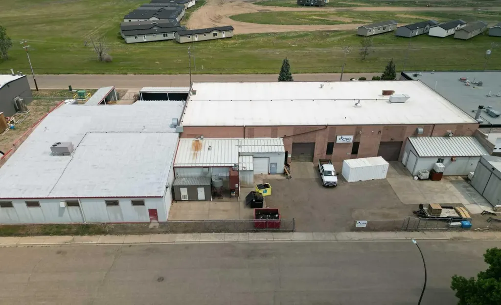 1954 10 Avenue NW Medicine Hat AB T1A 7J5