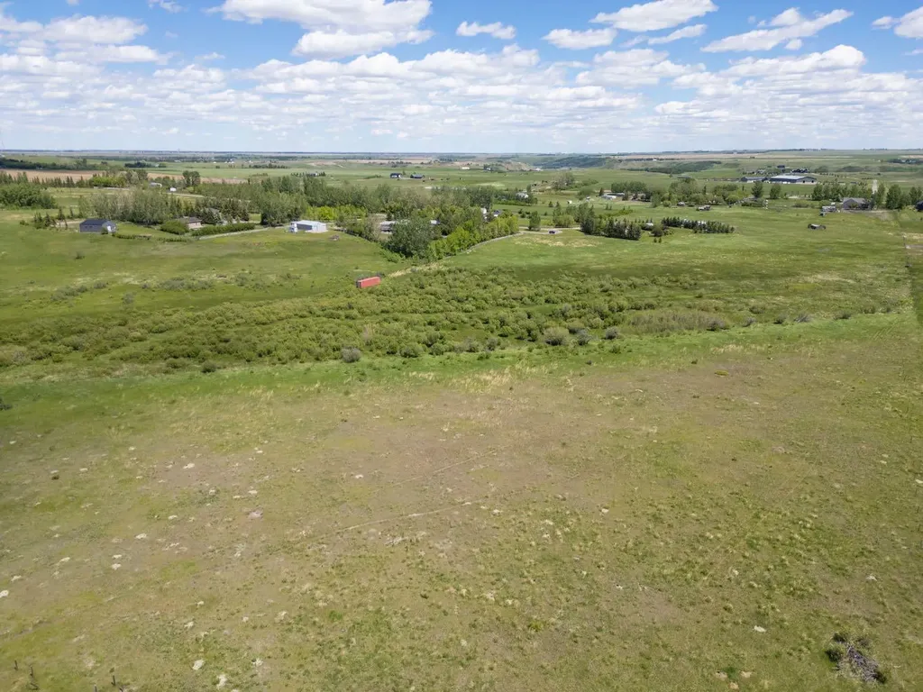 306085 92 Street E Rural Foothills County AB T0L 0X0