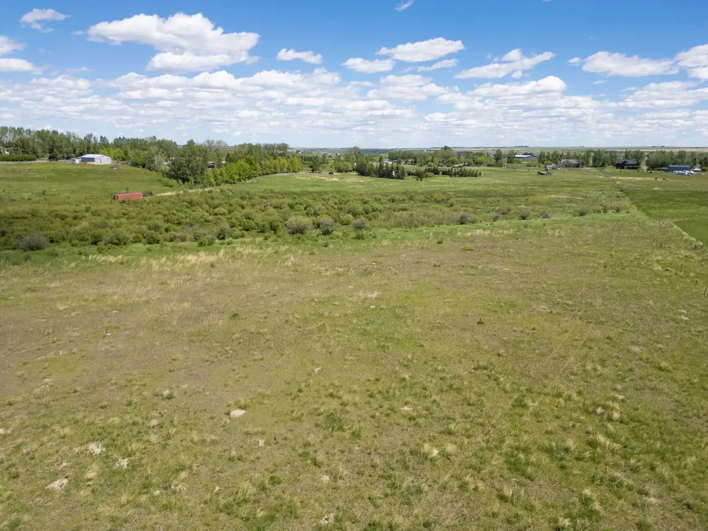 306085 92 Street E Rural Foothills County AB T0L 0X0