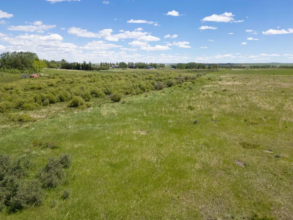 306085 92 Street E Rural Foothills County AB T0L 0X0