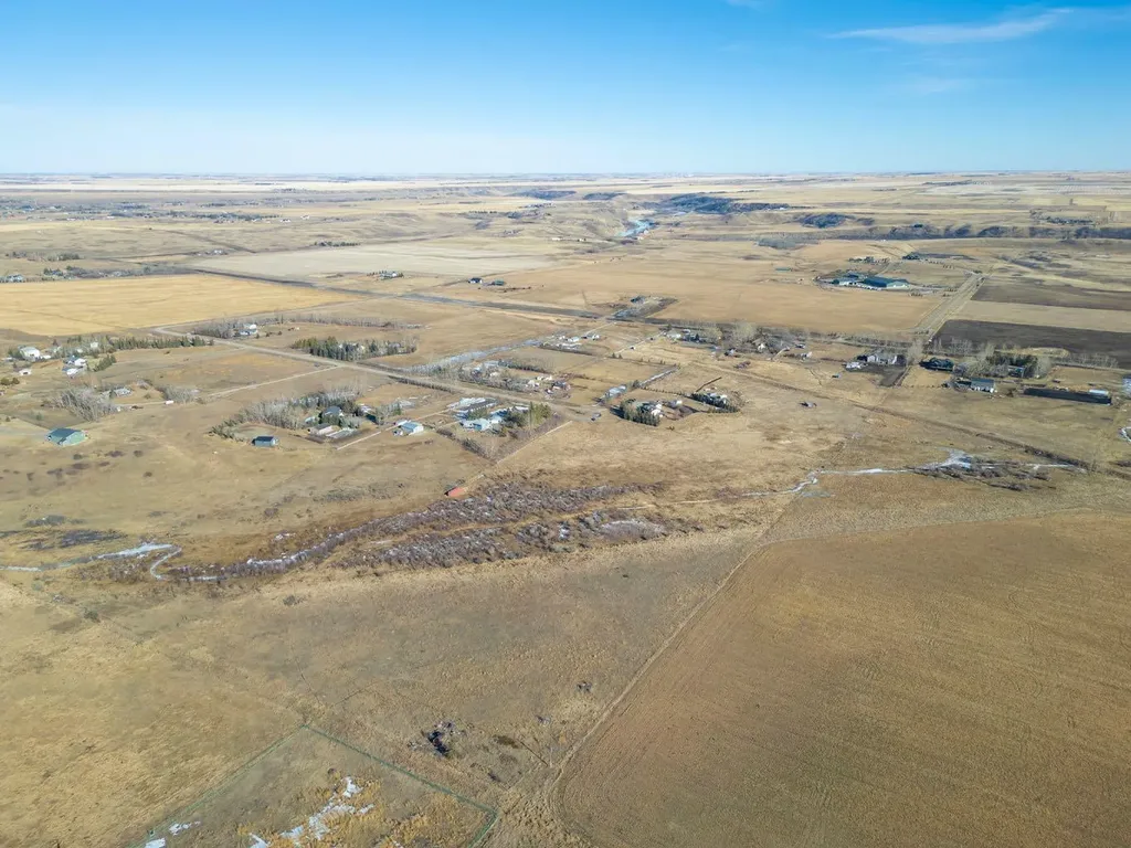 306085 92 Street E Rural Foothills County AB T0L 0X0