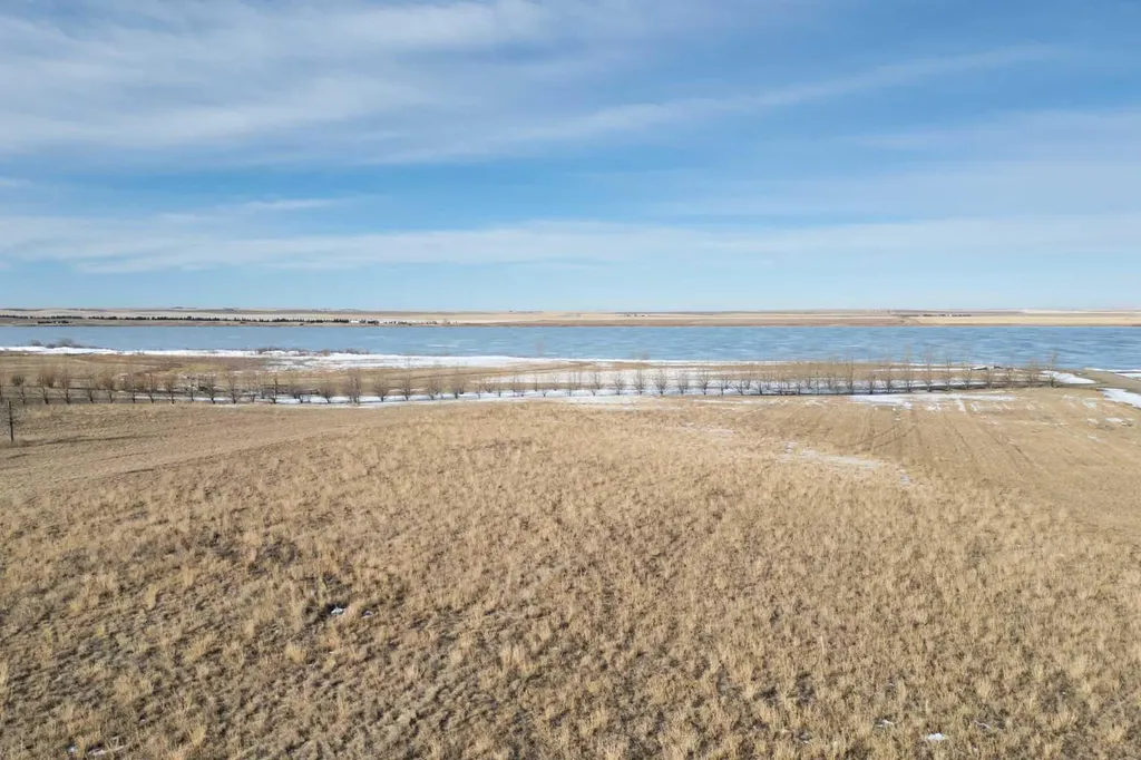 4 21 17 20 NE Rural Vulcan County AB T0L 1L0