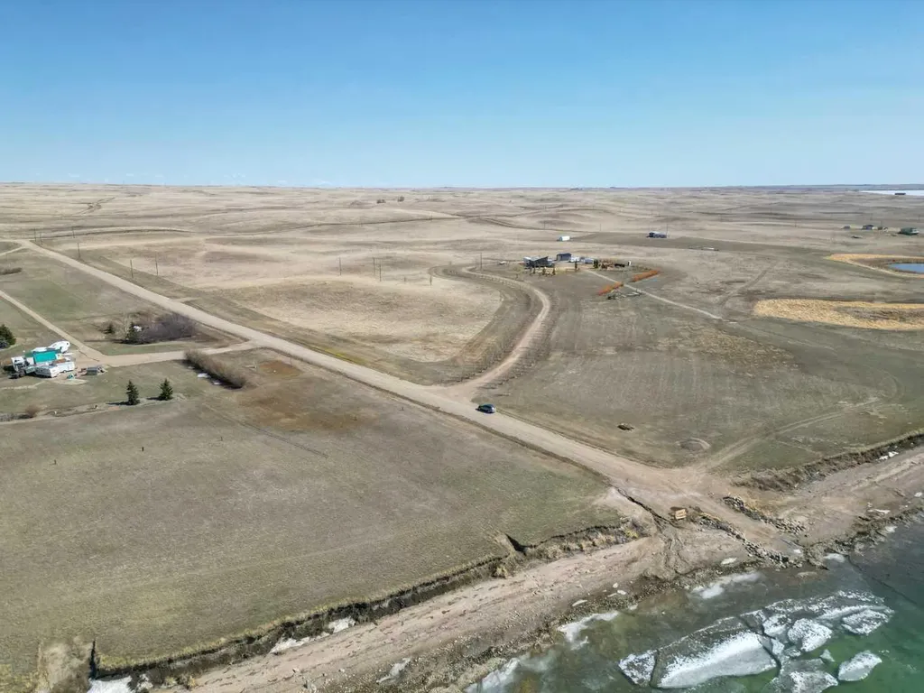 4 21 17 20 NE Rural Vulcan County AB T0L 1L0