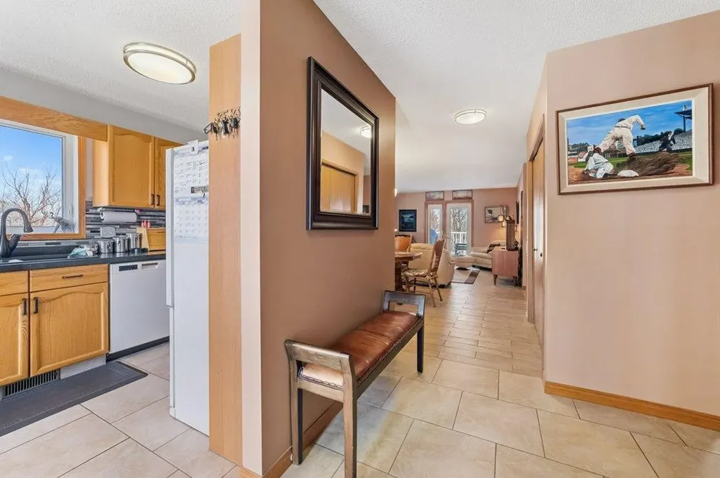 52 Macewan Park Heights NW Calgary AB T3K 3W7