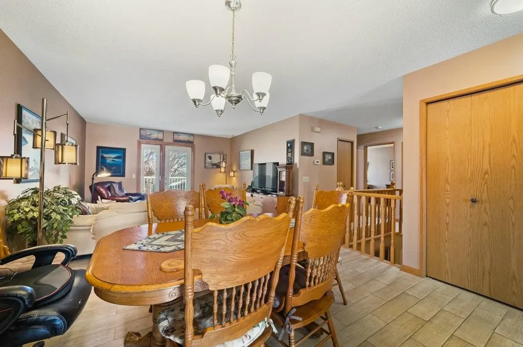 52 Macewan Park Heights NW Calgary AB T3K 3W7