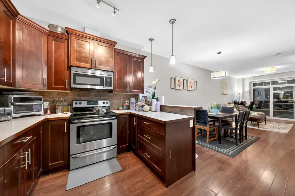 156 Skyview Ranch Road NE Calgary AB T3N 0G3