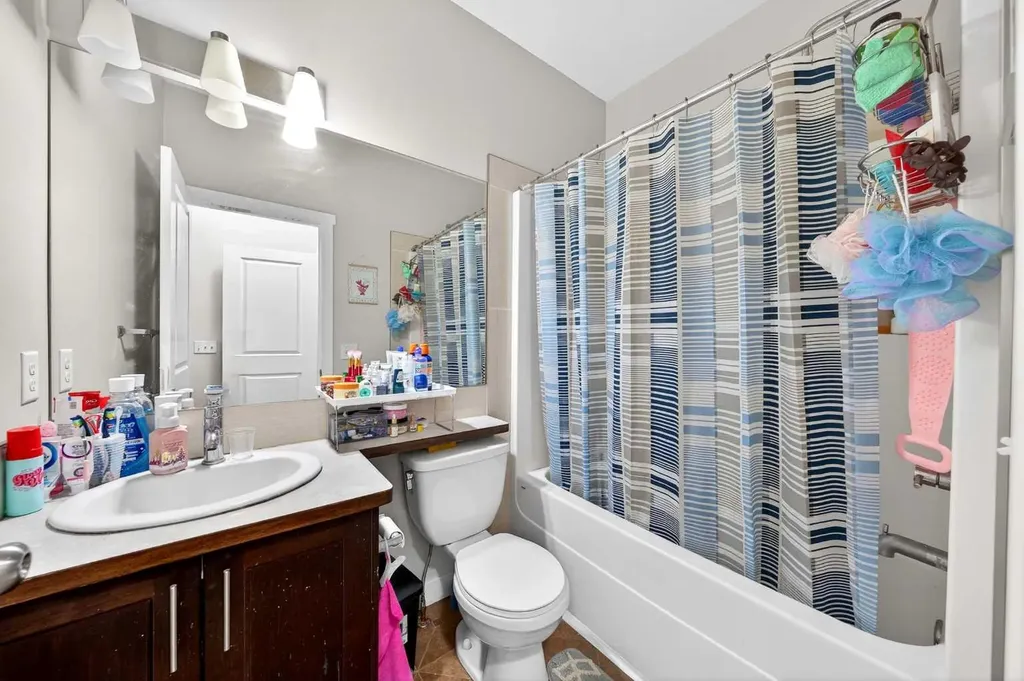 156 Skyview Ranch Road NE Calgary AB T3N 0G3
