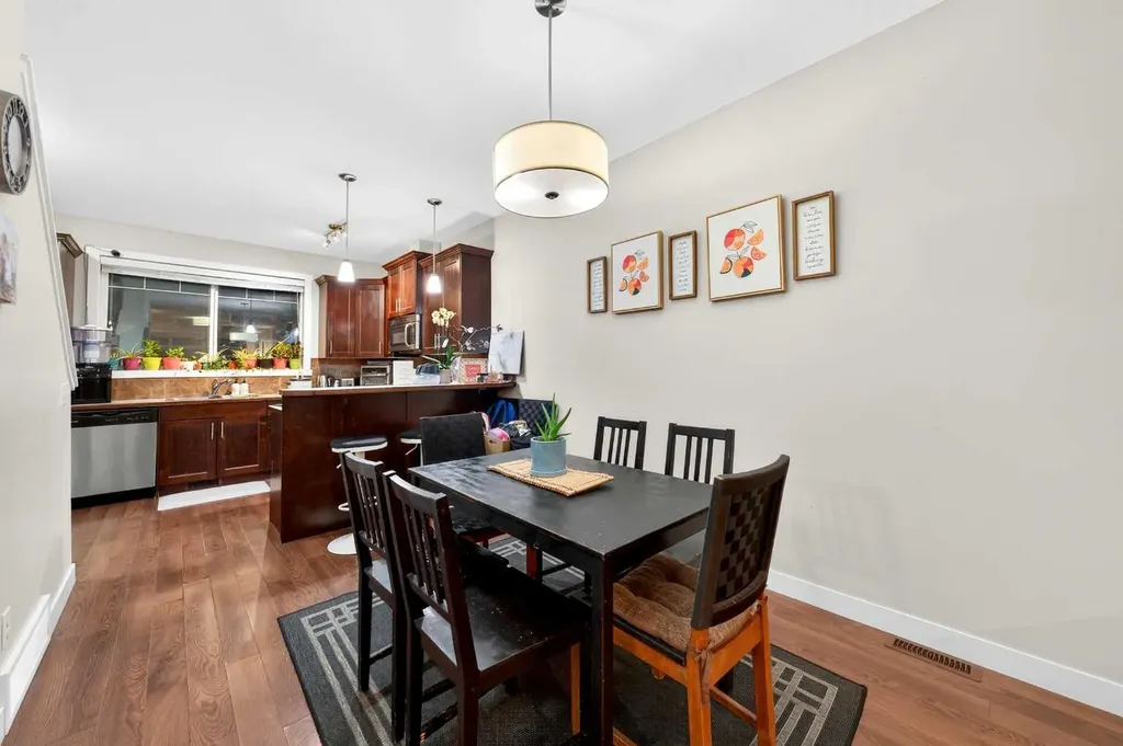 156 Skyview Ranch Road NE Calgary AB T3N 0G3
