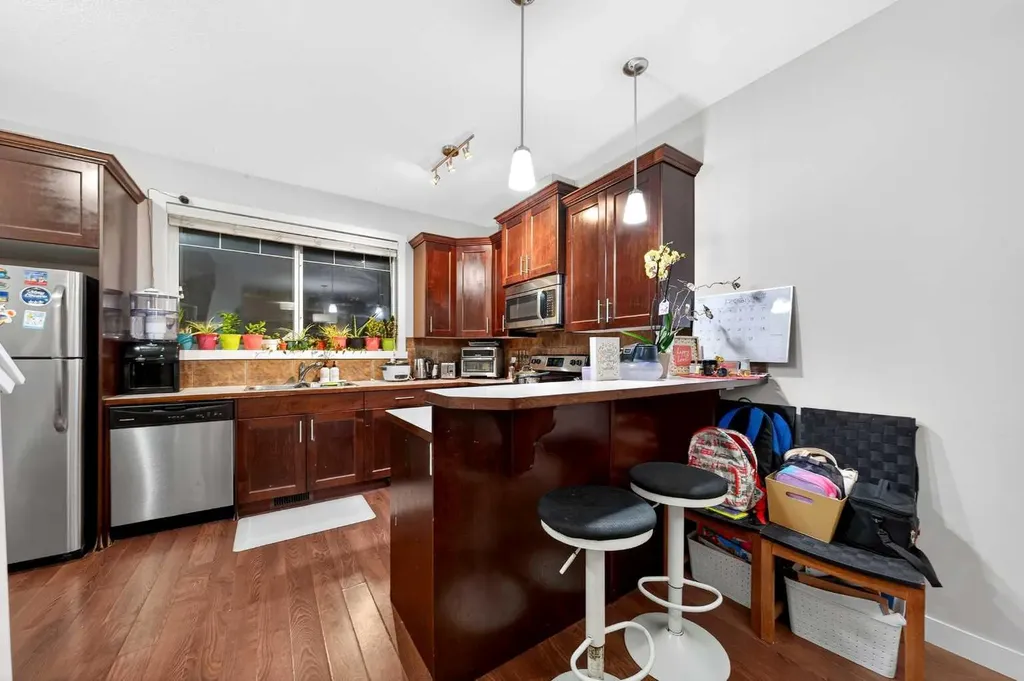 156 Skyview Ranch Road NE Calgary AB T3N 0G3