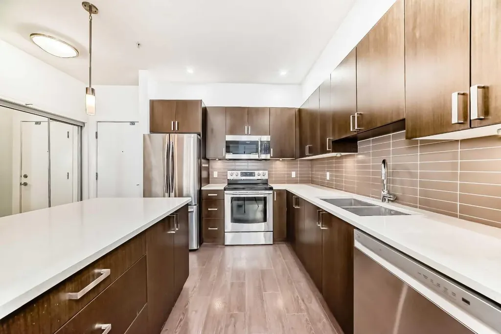 22 Auburn Bay Link SE Calgary AB T3M 1Z8