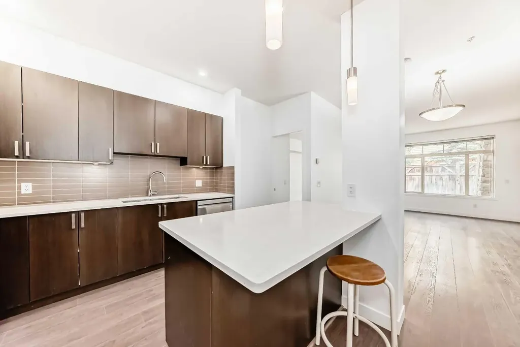 22 Auburn Bay Link SE Calgary AB T3M 1Z8