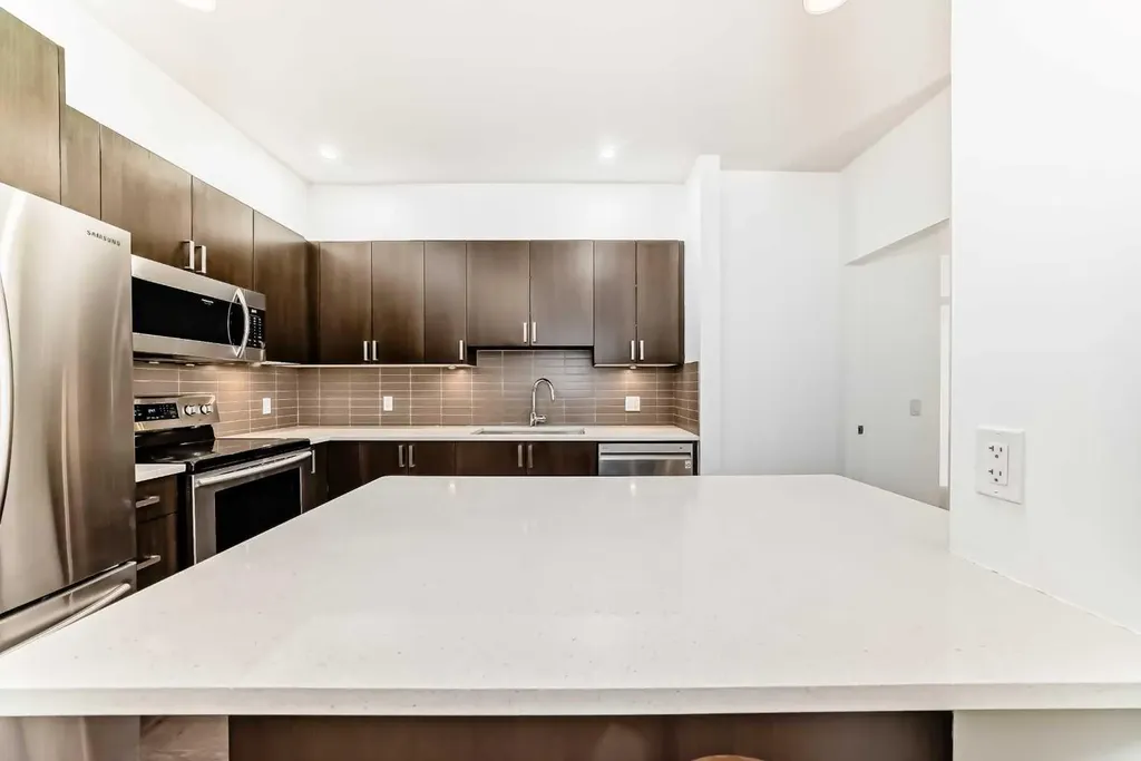 22 Auburn Bay Link SE Calgary AB T3M 1Z8
