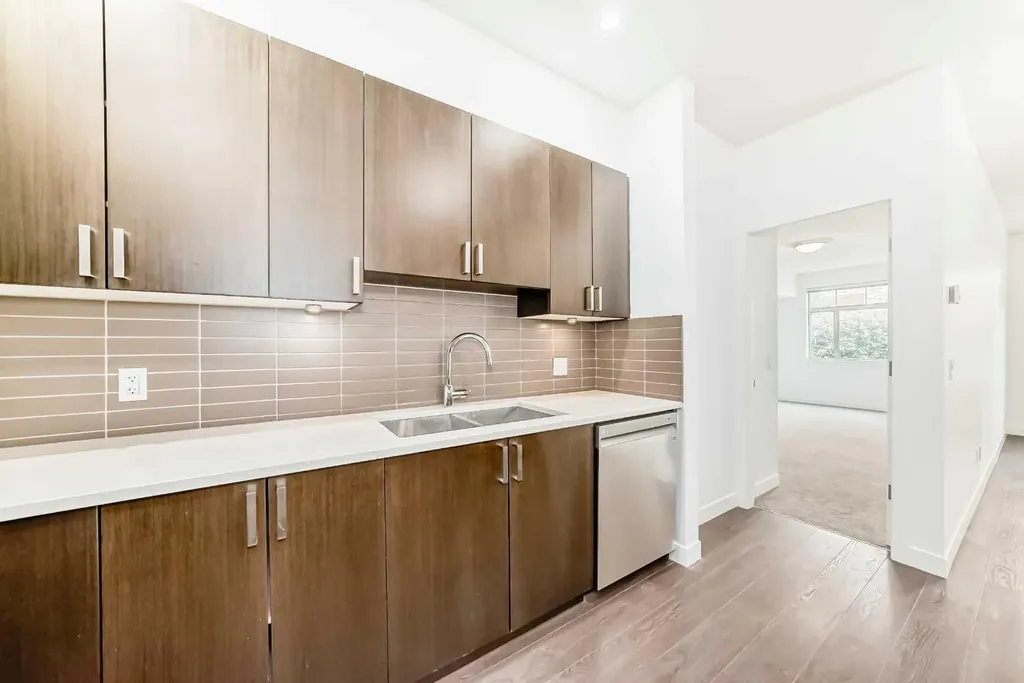 22 Auburn Bay Link SE Calgary AB T3M 1Z8