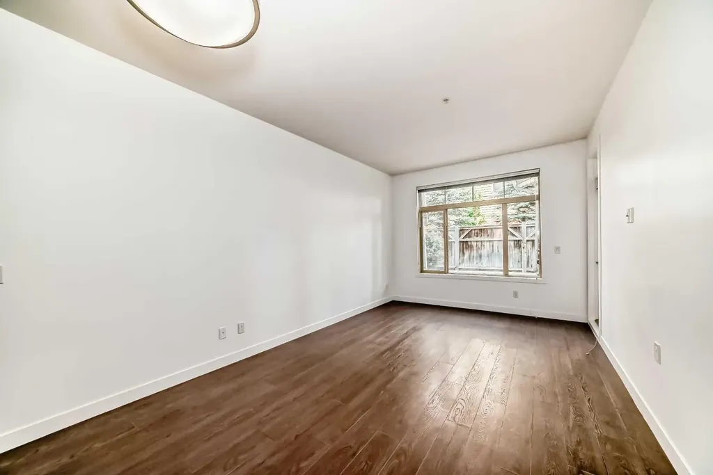 22 Auburn Bay Link SE Calgary AB T3M 1Z8