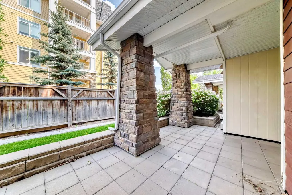 22 Auburn Bay Link SE Calgary AB T3M 1Z8