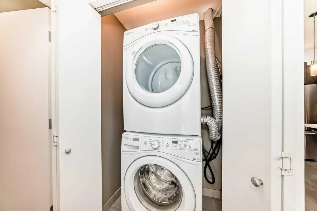 22 Auburn Bay Link SE Calgary AB T3M 1Z8