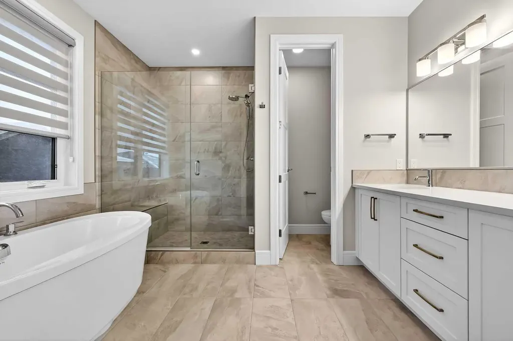 95 Rock Lake View NW Calgary AB T3G 0E9