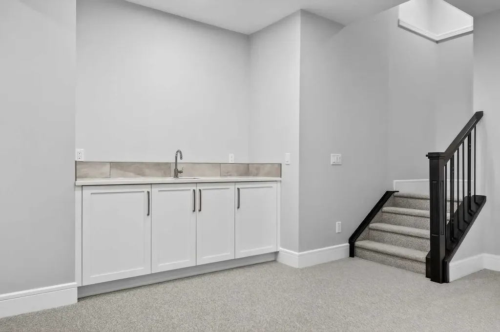 95 Rock Lake View NW Calgary AB T3G 0E9