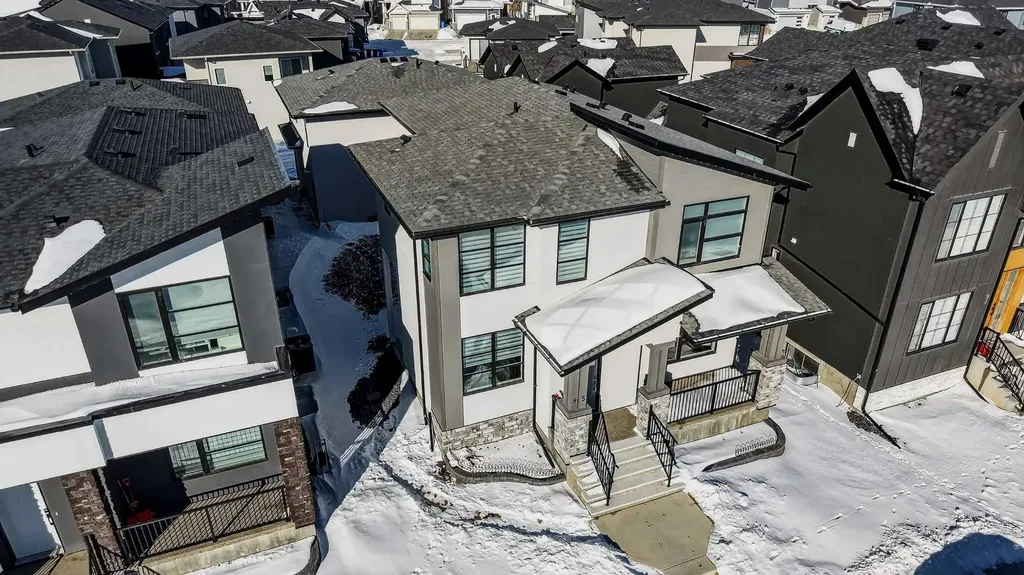 95 Rock Lake View NW Calgary AB T3G 0E9