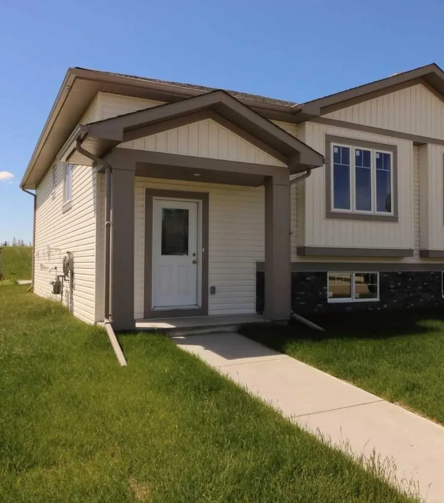 447 Henricks Drive Irricana AB T0M 1B0